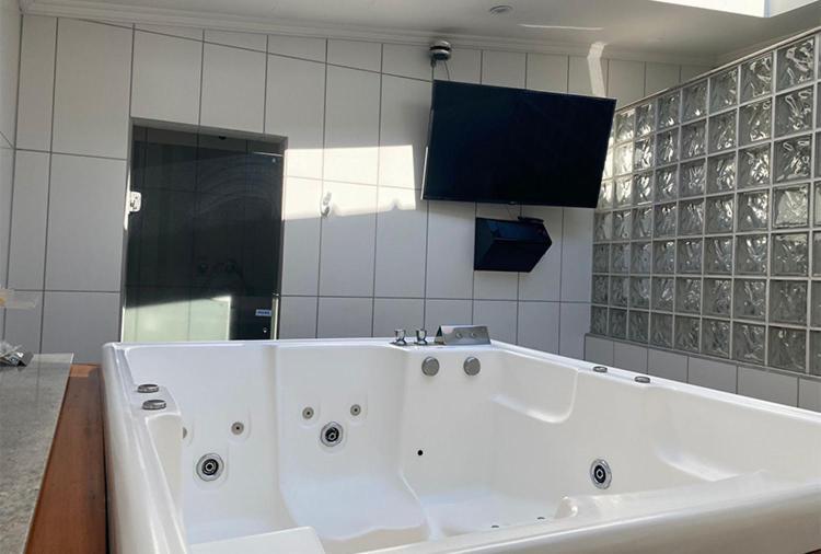 Motel 2000 Guarulhos Bilik gambar
