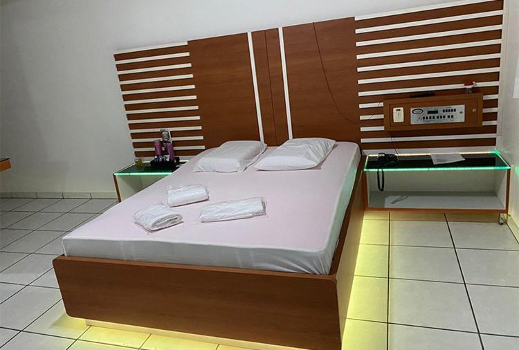 Motel 2000 Guarulhos Bilik gambar