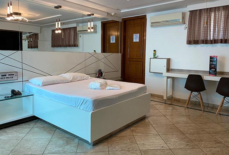 Motel 2000 Guarulhos Bilik gambar