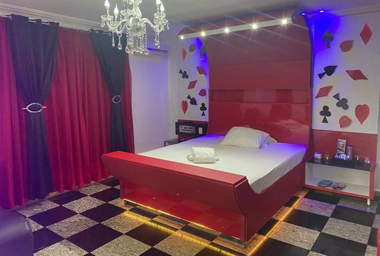 Motel 2000 Guarulhos Bilik gambar