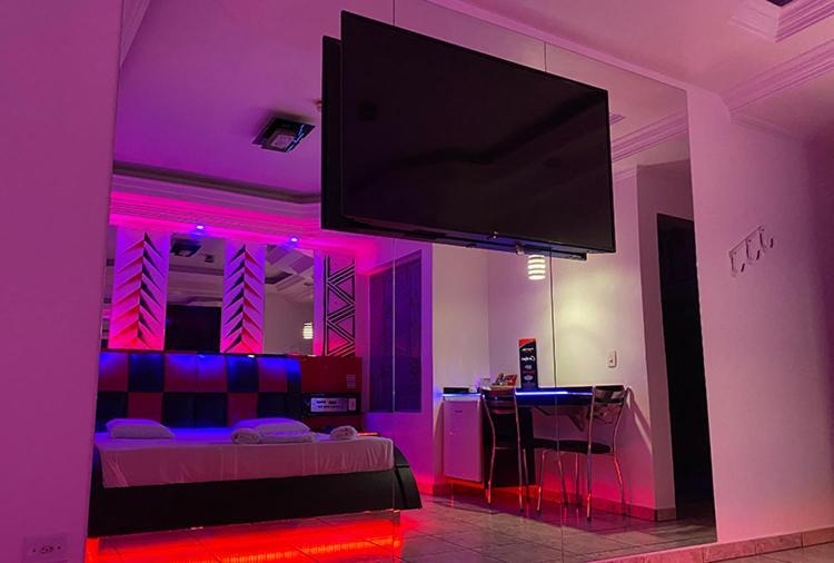 Motel 2000 Guarulhos Bilik gambar