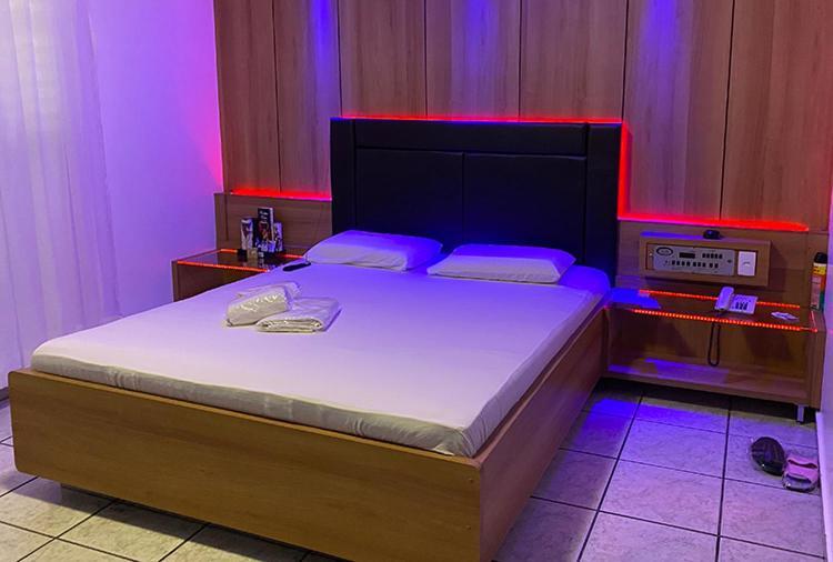 Motel 2000 Guarulhos Bilik gambar